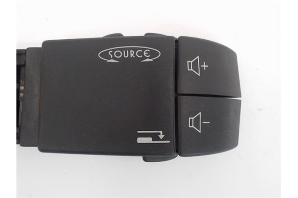 Recambio de mando multifuncion para renault espace iv (jk0) referencia OEM IAM 7701049640 34442201 