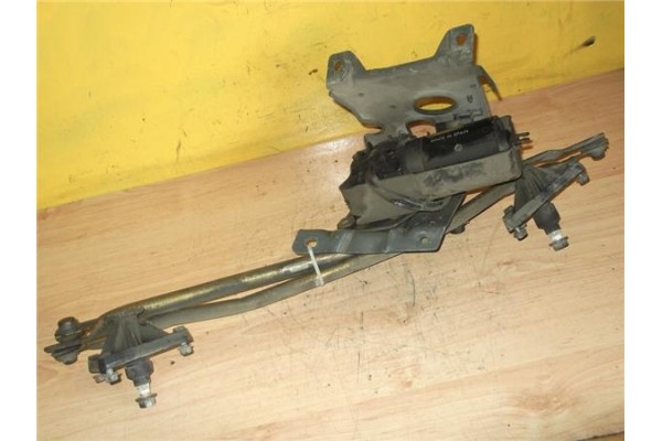 Recambio de motor limpiaparabrisas delantero para nissan vanette cargo (hc23) 2.3 d referencia OEM IAM 964770 9390332230 