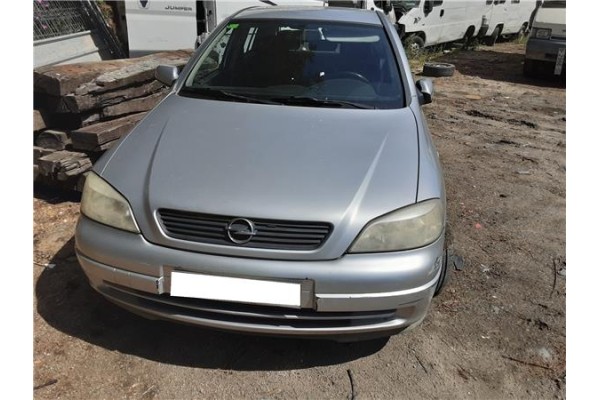 opel astra g berlina (1998) del año 