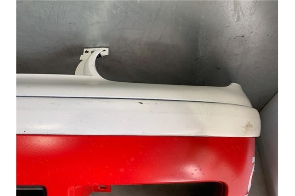 Recambio de paragolpes delantero para volkswagen golf iv berlina (1j1) 1.6 referencia OEM IAM 1J0807217C  