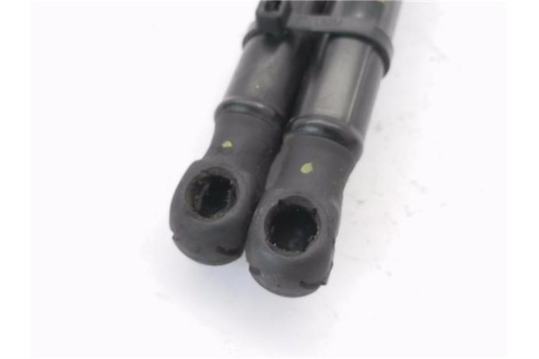 Recambio de amortiguador capo para kia carnival 2.9 crdi referencia OEM IAM 811614D000  