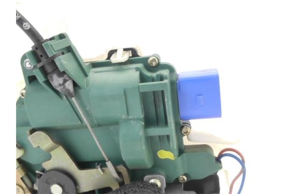 Recambio de cierre electromagnetico delantero izquierdo para volkswagen polo iv (9n1) 1.2 12v referencia OEM IAM 3B1837015AQ  
