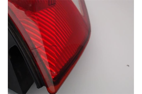 Recambio de piloto trasero izquierdo para renault scenic ii (jm) 1.6 (jm0c, jm0j, jm1b) referencia OEM IAM 8200127704 2211220 82