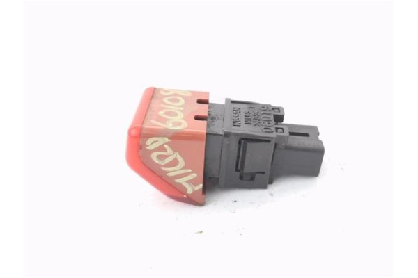 Recambio de interruptor luces emergencia para nissan micra (k12e) 1.2 16v referencia OEM IAM 25290AX000  