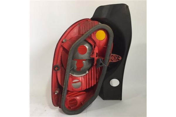 Recambio de piloto trasero derecho para renault modus i 1.5 dci (fp0d, jp0d) referencia OEM IAM 8200212204  82002212204 , RENAUL