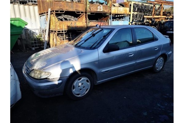 citroen xsara berlina del año 2000