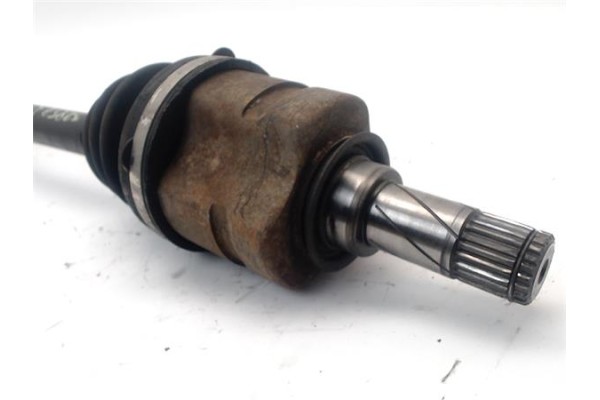 Recambio de palier delantero izquierdo para opel corsa d 1.3 cdti referencia OEM IAM 93169656 95524444 