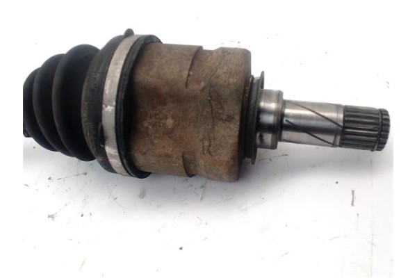 Recambio de palier delantero izquierdo para opel corsa d 1.3 cdti referencia OEM IAM 93169656 95524444 