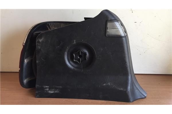 Recambio de piloto trasero derecho para bmw serie 3 compacto (e36) 1.6 316g referencia OEM IAM 8364934   Recambio de piloto trasero derecho para bmw serie 3 compacto (e36) 1.6 316g referencia OEM IAM 8364934