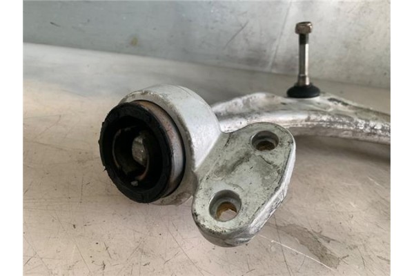 Recambio de brazo suspension delantero derecho para bmw serie 3 coupe (e46) 2.5 323 ci referencia OEM IAM 31122343358  