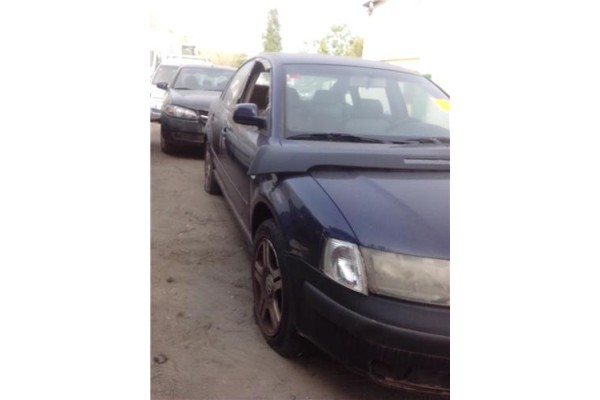 volkswagen passat berlina (3b2) del año 2000