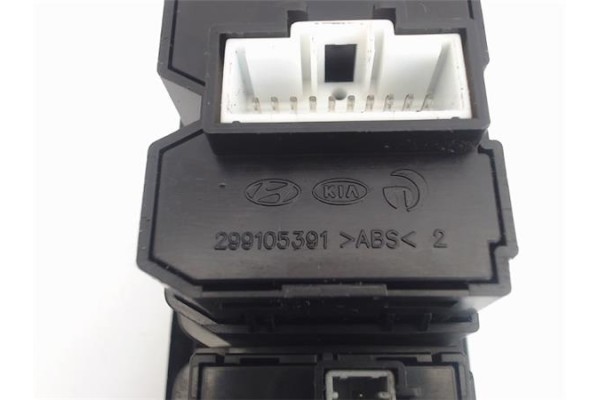 Recambio de conjunto interruptores para kia rio (ub) 1.2 basic referencia OEM IAM 299105391  