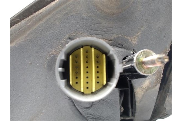 Recambio de retrovisor electrico derecho para renault laguna ii grandtour (kg0) 1.9 dci (kg0g) referencia OEM IAM 7701049059  