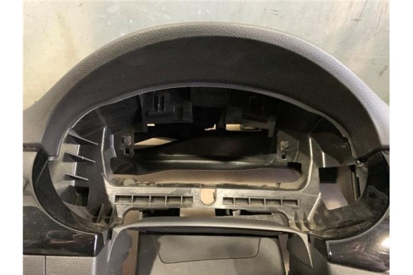 Recambio de salpicadero para opel astra k berlina 5p 1.6 dynamic referencia OEM IAM 39085189  