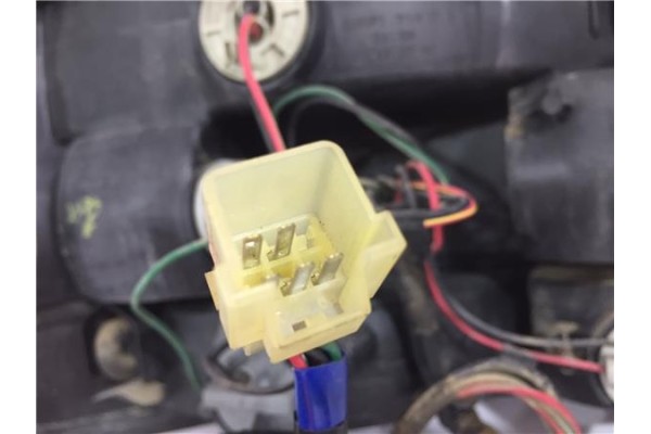 Recambio de piloto trasero derecho para suzuki baleno berlina (sy/eg) 1.6 i 16v referencia OEM IAM 3565061G00  