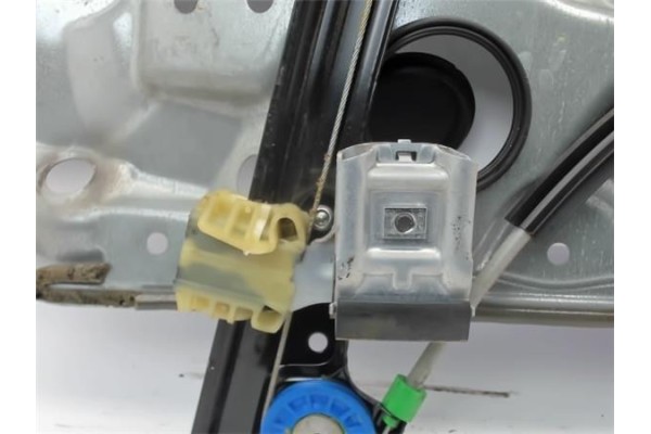 Recambio de elevalunas electrico delantero izquierdo para volkswagen polo iv (9n3) referencia OEM IAM 6Q4837755  