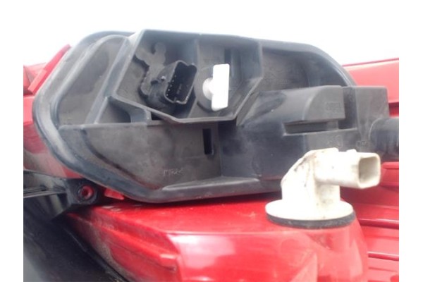 Recambio de piloto trasero derecho para renault megane ii (bm0/1_, cm0/1_) 1.6 16v (bm0c, cm0c) referencia OEM IAM 8200413216  