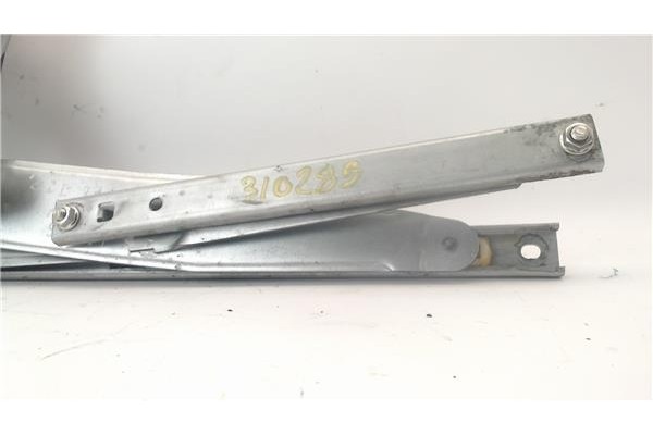 Recambio de mecanismo elevalunas delantero izquierdo para daewoo kalos referencia OEM IAM 96541653 96541737 