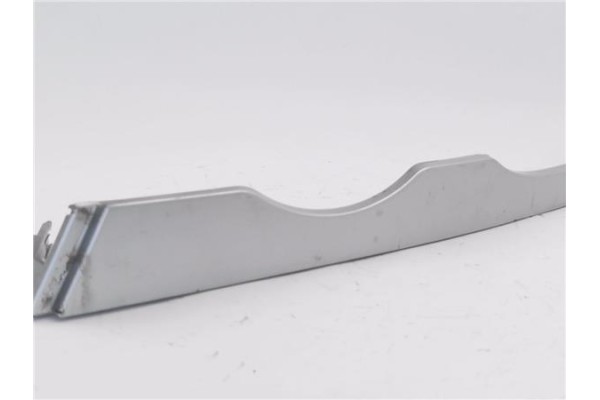 Recambio de cerquillo faro para bmw serie 3 coupe (e46) 2.5 323 ci referencia OEM IAM 63128384489  