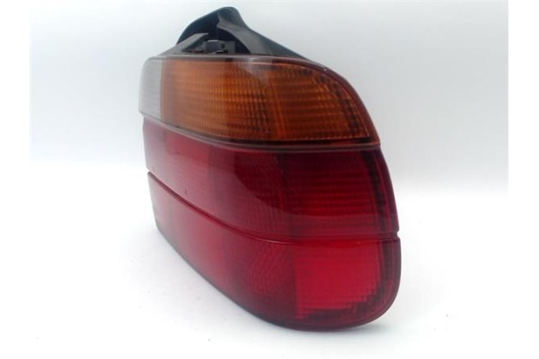 Recambio de piloto trasero derecho para bmw serie 3 compacto (e36) 1.6 316i referencia OEM IAM 63218357870  