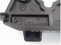 Recambio de manilla int. puerta trasero izquierda para kia rio (ub) 1.2 basic referencia OEM IAM 836101W010JBW 836101w010 