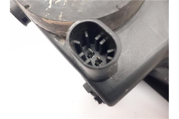 Recambio de faro antiniebla izquierdo para opel zafira a 1.8 16v referencia OEM IAM 24407174  