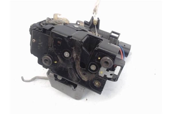 Recambio de cierre electromagnetico delantero izquierdo para audi allroad quattro (4b5) 2.5 tdi (132kw) referencia OEM IAM 69320