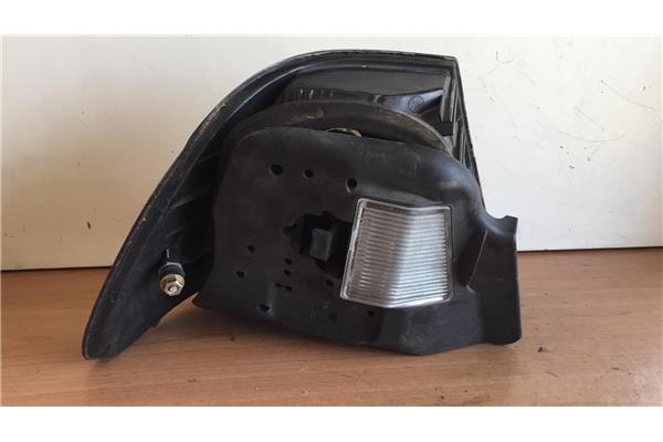 Recambio de piloto trasero derecho para bmw serie 3 coupe (e46) 1.9 318 ci referencia OEM IAM 4441907R   Recambio de piloto trasero derecho para bmw serie 3 coupe (e46) 1.9 318 ci referencia OEM IAM 4441907R