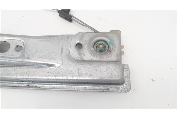 Recambio de mecanismo elevalunas delantero derecho para peugeot 207 referencia OEM IAM 400915H  