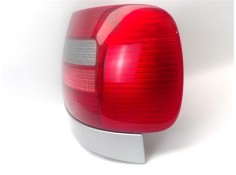 Recambio de piloto trasero derecho para audi a4 berlina (b5) 2.8 referencia OEM IAM 8D0945112D  