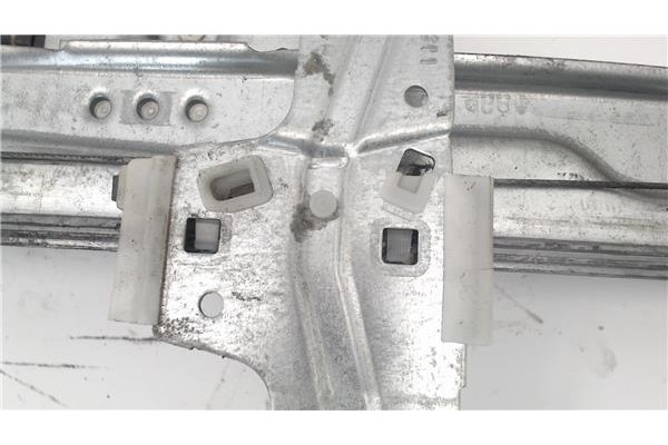 Recambio de mecanismo elevalunas delantero derecho para peugeot 207 referencia OEM IAM 400915H  