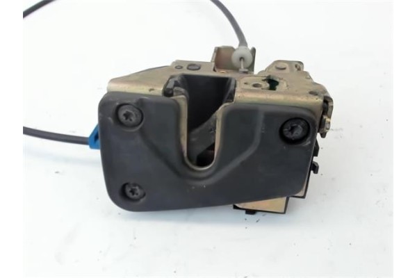 Recambio de cerradura puerta corredera derecha para renault kangoo 4x4 1.9 rapid referencia OEM IAM   