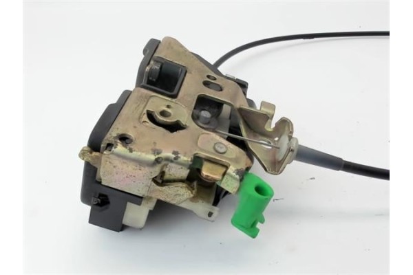 Recambio de cerradura puerta corredera derecha para renault kangoo 4x4 1.9 rapid referencia OEM IAM   