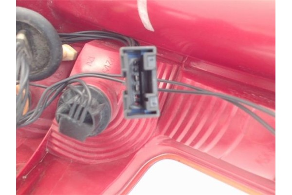 Recambio de piloto trasero izquierdo para citroen c4 berlina 1.4 16v referencia OEM IAM 9655864080 79998D 