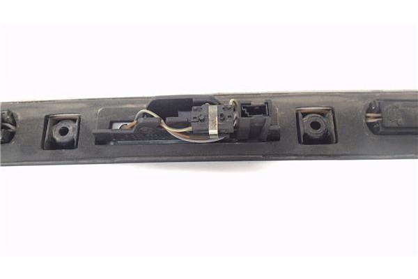 Recambio de moldura porton trasero para bmw serie 3 coupe (e46) 2.5 323 ci referencia OEM IAM 51130000051 51137031085 