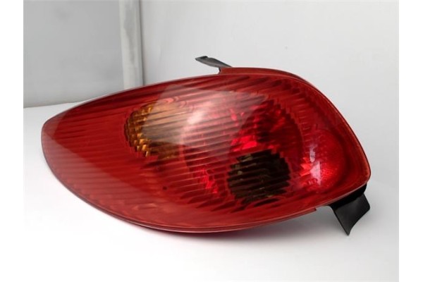 Recambio de piloto trasero izquierdo para peugeot 206 1.4 i referencia OEM IAM 6350S0 2211283 6350P1 , PEUGEOT