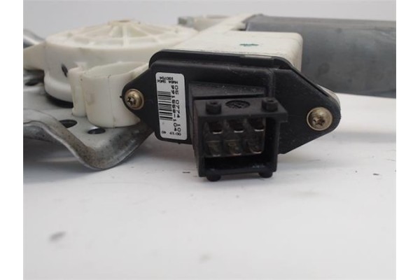 Recambio de mecanismo elevalunas delantero izquierdo para toyota corolla familiar (e12) referencia OEM IAM   