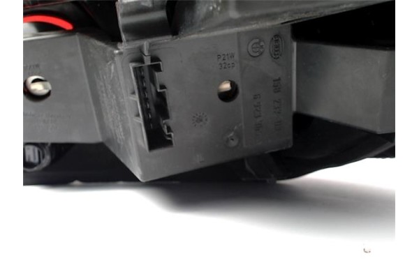 Recambio de piloto trasero izquierdo para bmw serie 5 berlina (e60) 520d referencia OEM IAM 69233G5 15823703 