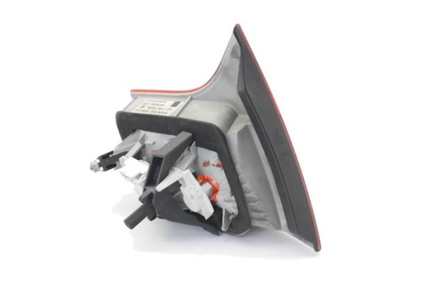 Recambio de piloto interior derecho para audi a4 avant (8e) 2.0 tdi 16v referencia OEM IAM 8E9945094A  