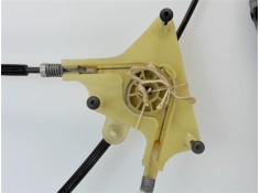 Recambio de mecanismo elevalunas delantero izquierdo para renault laguna iii berlina referencia OEM IAM 807010002R 851028 