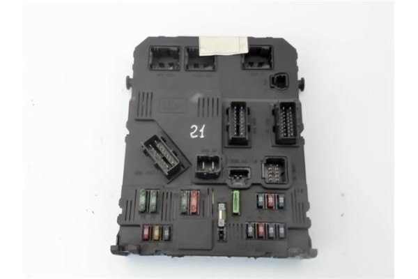 Recambio de caja fusibles/rele para peugeot 206 1.4 look referencia OEM IAM 9650584680  
