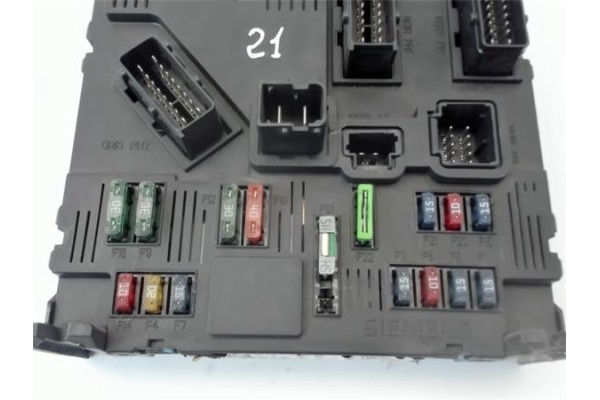 Recambio de caja fusibles/rele para peugeot 206 1.4 look referencia OEM IAM 9650584680  