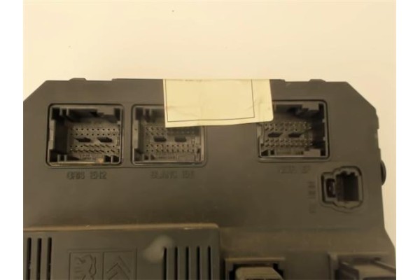 Recambio de caja fusibles/rele para peugeot 206 1.4 look referencia OEM IAM 9650584680  