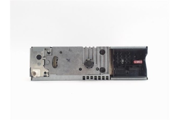 Recambio de radio / cd para citroen c4 berlina 1.4 16v referencia OEM IAM 7645137392 BP513766913603 