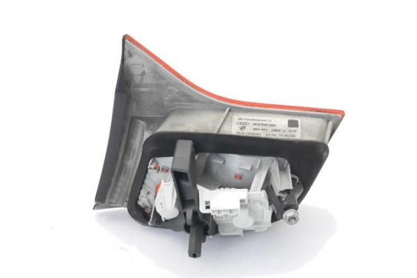 Recambio de piloto interior izquierdo para audi a4 avant (8e) 2.0 tdi 16v referencia OEM IAM 8E9945093A  