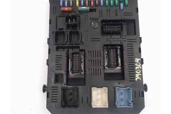 Recambio de centralita para citroen c4 berlina 1.4 16v referencia OEM IAM 9661940480 2004H0501170306 