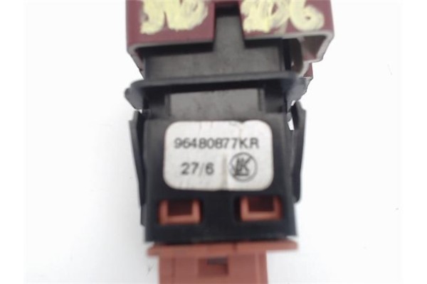 Recambio de interruptor luces emergencia para citroen c4 berlina 1.4 16v referencia OEM IAM 96480877KR  