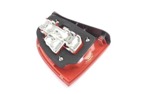 Recambio de piloto trasero derecho para volkswagen passat berlina (3b3) 1.9 tdi referencia OEM IAM 3B5945096AE  