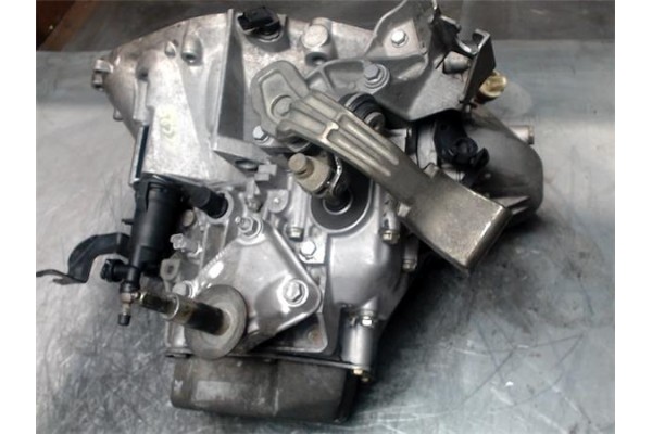 Recambio de caja cambios manual para fiat scudo furgón (220l) 2.0 jtd referencia OEM IAM 20LM06  