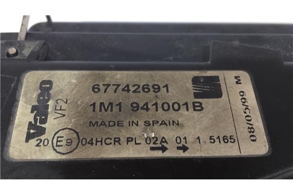 Recambio de faro delantero izquierdo para seat toledo (1m2) 1.9 tdi referencia OEM IAM 1M1941001B 67742691 